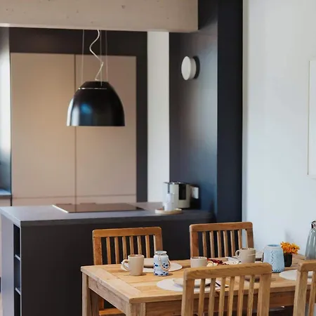 Familienhaus Mit Gemuetlichem Wohnbereich Sagard